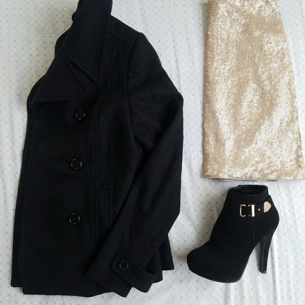 ⚠PRICE DROP⚠NWOT Black H&M Pea Coat Wool